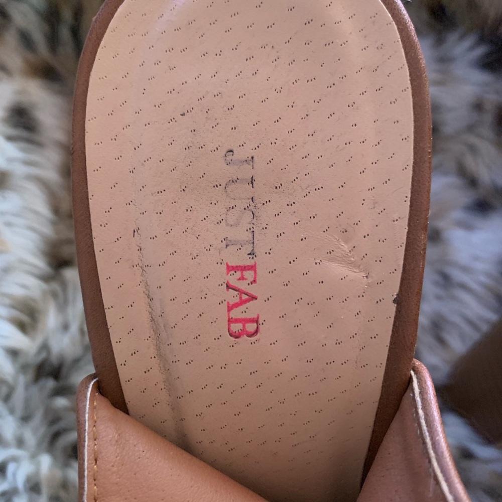 Heel - Picture 6 of 8